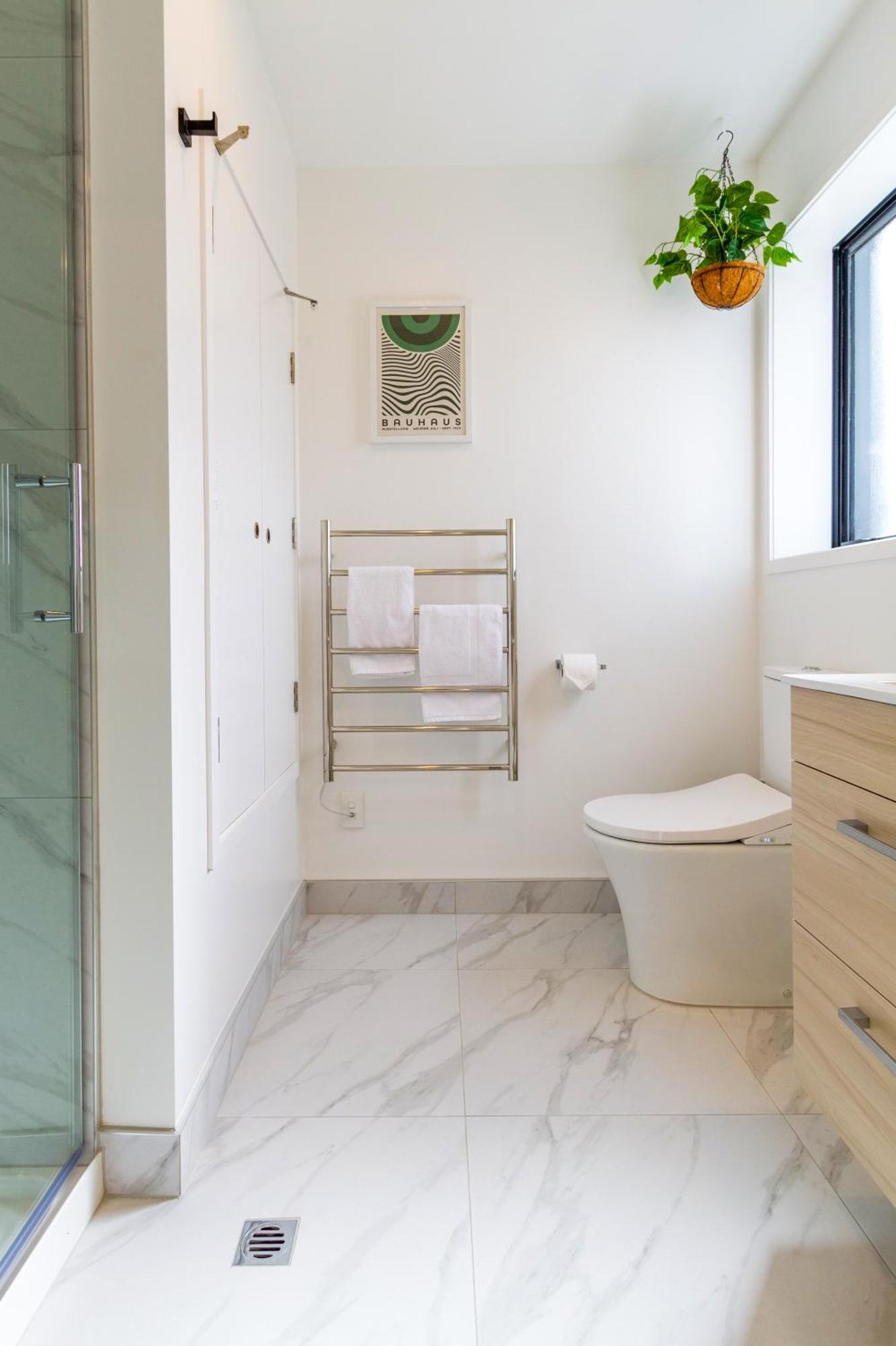 Prime Locale: Studio With Balcony Christchurch Exterior foto